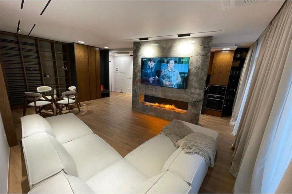 Tirane, jepet me qera apartament 2+1 , 119 m² 1.800 € (APARTAMENT 2+1 PER QIRA TEK RRUGA KOSOVAREVE)