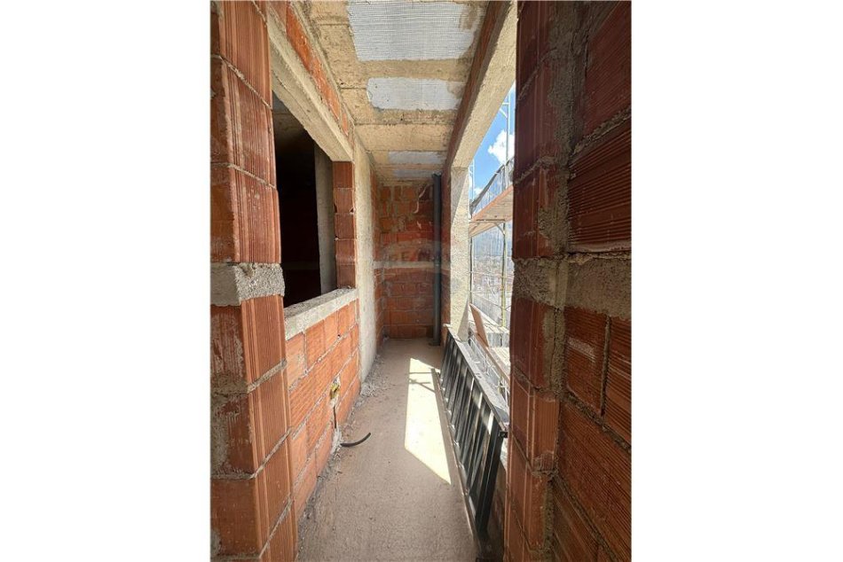 Tirane, shitet apartament 1+1 Kati 10, 66 m² 95.000 € (5 MAJ)