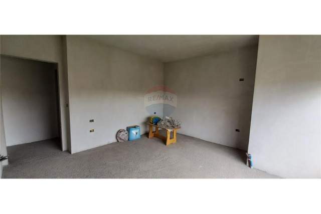 Tirane, shitet apartament 2+1 Kati 4, 94 m² 113.000 Euro (Rruga Petro Nini)