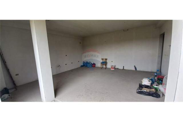 Tirane, shitet apartament 2+1 Kati 4, 94 m² 113.000 Euro (Rruga Petro Nini)