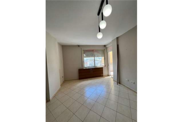 Tirane, shitet apartament 1+1+BLK Kati 7, 75 m² 97.500 Euro (rruga petro nini)