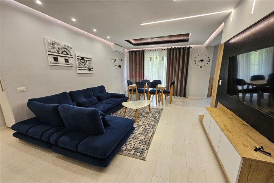 Tirane, shitet apartament 2+1+Ballkon, Kati 3, 95 m² 190,000 € (Rruga e Dibres)