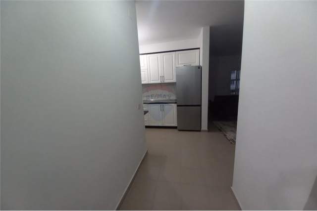 Tirane, jepet me qera apartament 2+1 Kati 4, 95 m² 40.000 Leke (Bulevardi i Kasharit)