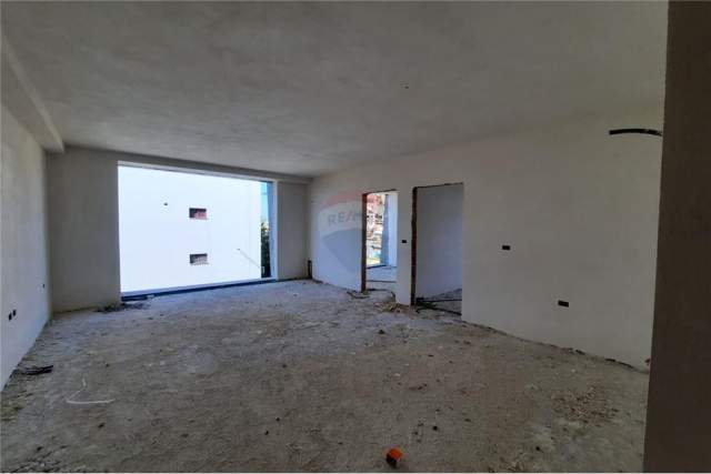 Tirane, shitet apartament 2+1 Kati 4, 8.572 m² 115.000 Euro (Rruga e Dibrës - Medreseja)