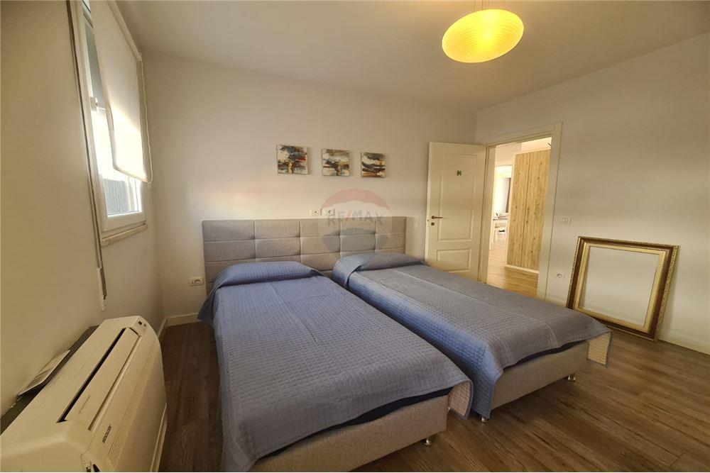 Apartament 2+1 me qira tek Rruga e Kosovarve 1000Euro/Muaj