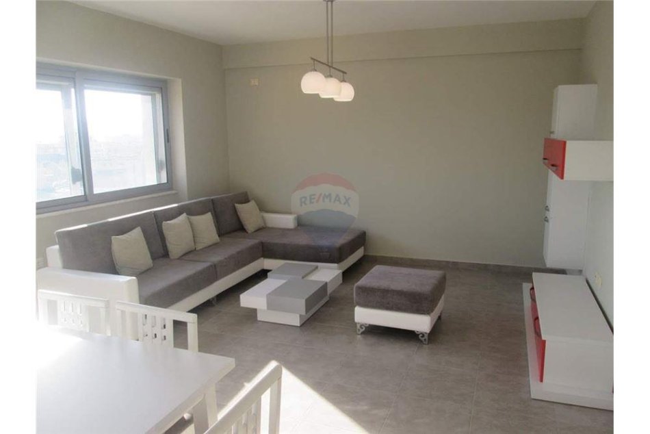Tirane, jepet me qera apartament 2+1 Kati 6, 95 m² 450 € (5 maji)