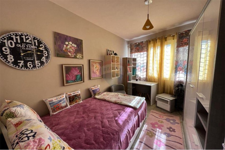 Tirane, jepet me qera apartament 2+1 Kati 2, 95 m² 450 € (Kopshti Zoologjik - Kopshti Zoologjik, Shqipëri)