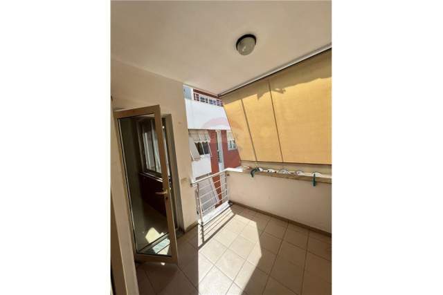 Tirane, shitet apartament 1+1+BLK Kati 7, 75 m² 97.500 Euro (rruga petro nini)