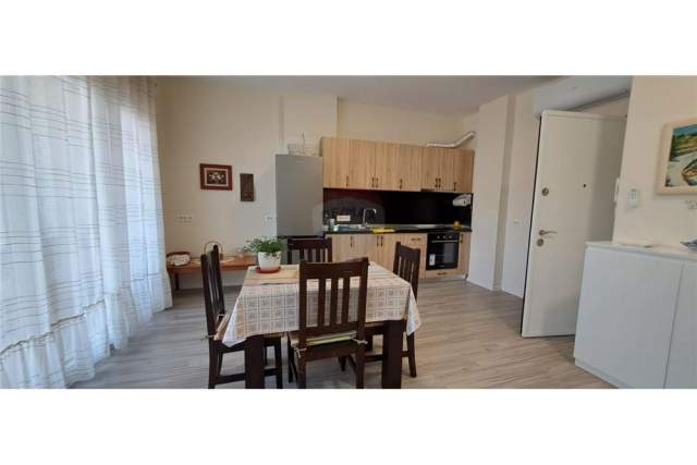 Tirane, jepet me qera apartament 2+1+BLK Kati 3, 115 m² 600 Euro (Rruga e Dibres)