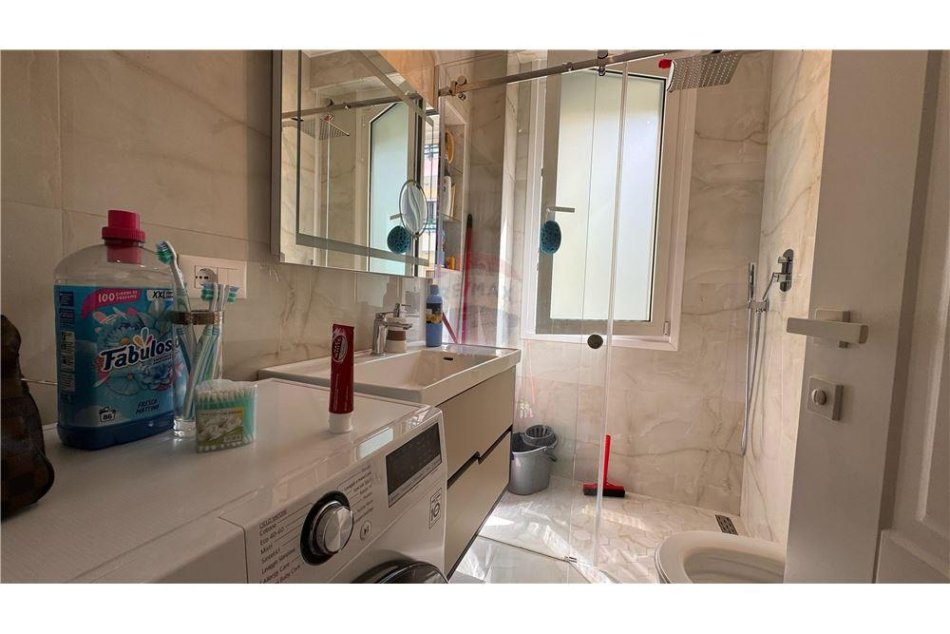 Super apartament 1+1 per shitje tek Kopshti Zoologjik!
