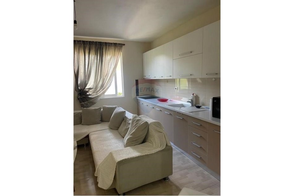 Tirane, jepet me qera apartament 2+1 Kati 5, 75 m² 350 € (Jepet me qira apartament 2+1, Fresk pranë bar Deus)