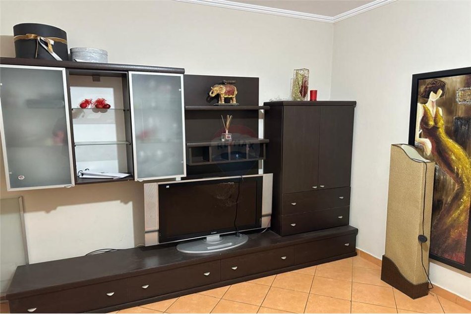 Tirane, shitet apartament 2+1 Kati 4, 110 m² 160.000 € (Bulevardi Bajram Curri - Perballe Delijorgjit)