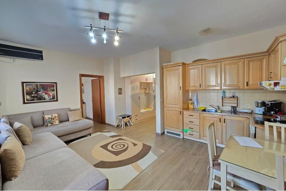 Tirane, jepet me qera apartament 2+1 Kati 4, 74 m² 850 € (Myslym Shyri)