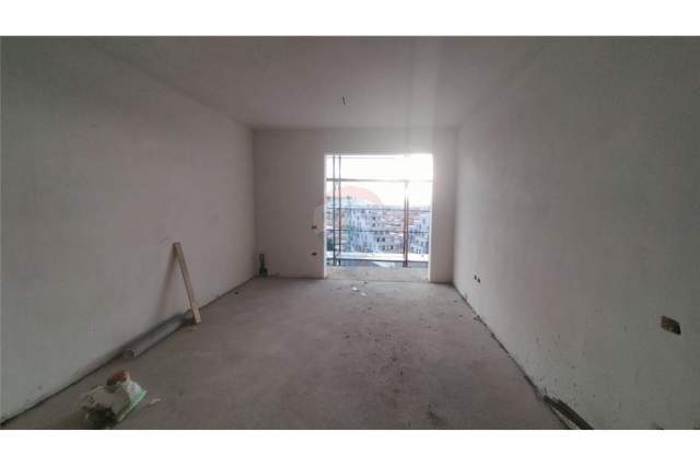Tirane, shes apartament 1+1+BLK Kati 11, 73 m² 88.500 Euro (Farmacia 10)