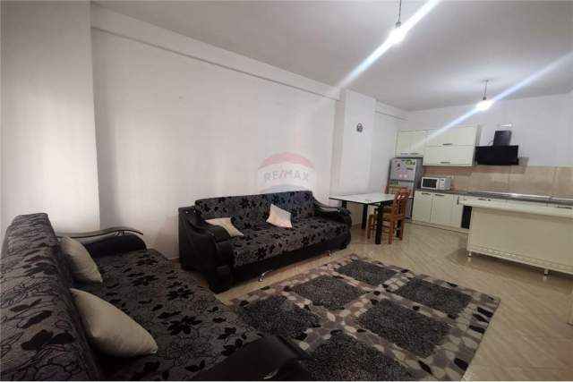 Tirane, jepet me qera apartament 3+1+BLK Kati 5, 138 m² 790 Euro (Dervish Hima)