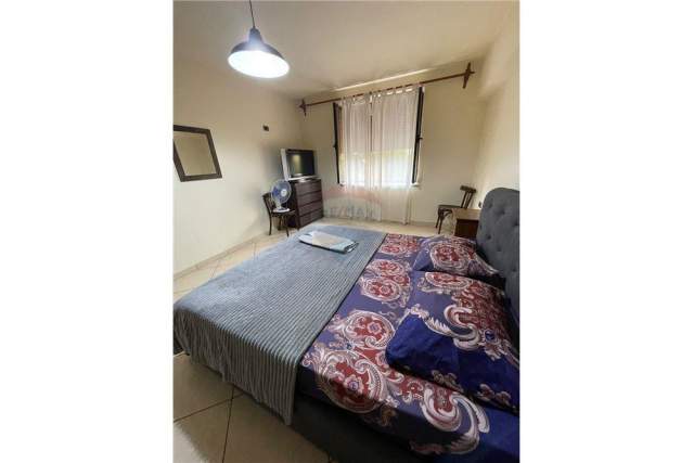 Tirane, jepet me qera apartament 1+1+A Kati 3, 65 m² 40.000 Leke (prane Kafe Flora)