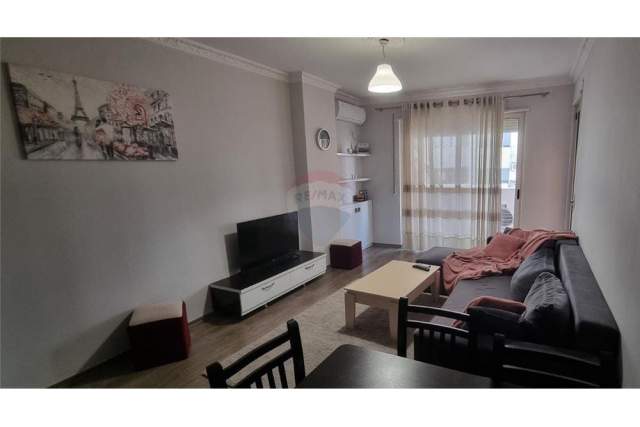 Tirane, jepet me qera apartament 2+1+BLK Kati 1, 120 m² 400 Euro (Teodor Keko Astir Tirane)