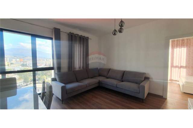 Tirane, jepet me qera apartament 1+1+A+BLK Kati 9, 65 m² 450 Euro (Rr. Dibres, Farmacia 10)