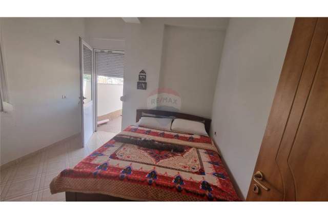 Vlore, shitet Penthouse 2+1+BLK 160 m² 160.000 Euro (Rruga Murat Terbaci)