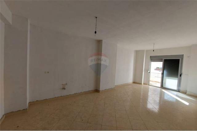 Vlore, shitet apartament 1+1+BLK Kati 2, 75 m² 52.000 Euro (Rruga Ate Kristo Negovani)