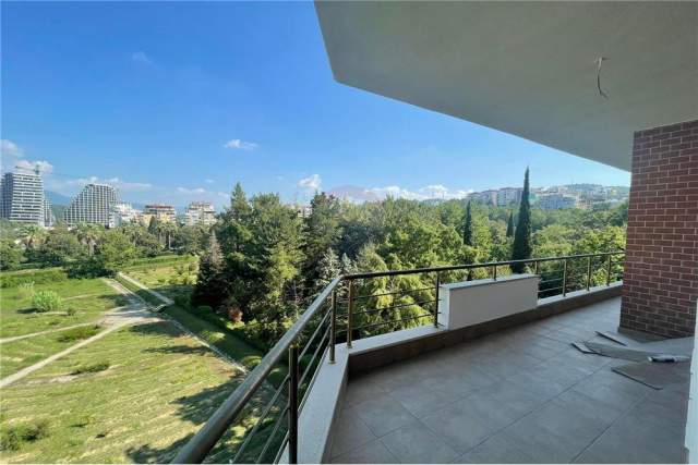 Tirane, shitet apartament 3+1+BLK Kati 3, 139 m² 220.000 Euro (Kopshti Botanik)