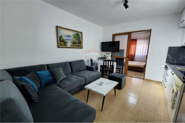 Tirane, jepet me qera apartament 1+1+A Kati 2, 50 m² 350 Euro (Myslym Shyri)