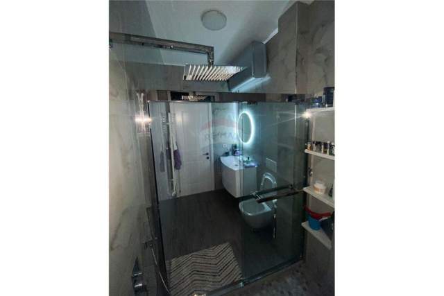 Tirane, shitet apartament 1+1+BLK Kati 3, 64 m² 100.000 Euro (Komuna e Parisit)