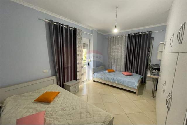 Tirane, shitet apartament 2+1+BLK Kati 2, 92 m² 140.000 Euro (Eleonora, Market Aldi)