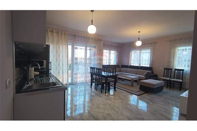 Tirane, jepet me qera apartament 1+1+A+BLK Kati 6, 88 m² 500 Euro (zogu i zi)