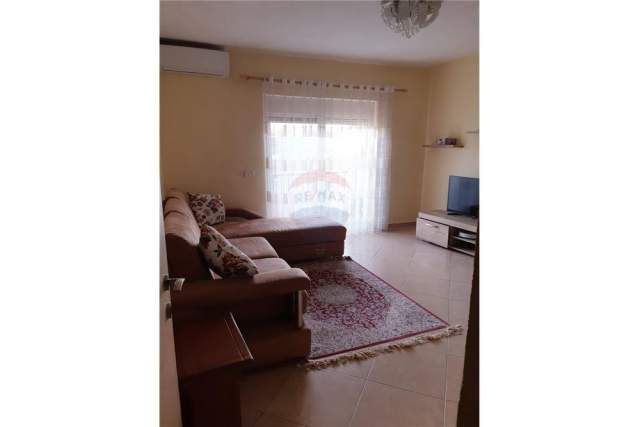 Tirane, jepet me qera apartament 2+1+BLK Kati 5, 71 m² 400 Euro (Ferit Xhajko)