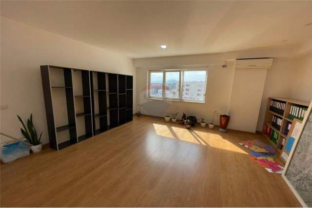 Tirane, shitet apartament 2+1+A Kati 10, 79 m² 135.000 Euro (21 Dhjetori)
