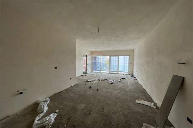Tirane, shitet apartament Kati 3, 75 m² 94.000 Euro (Amerikan 2)