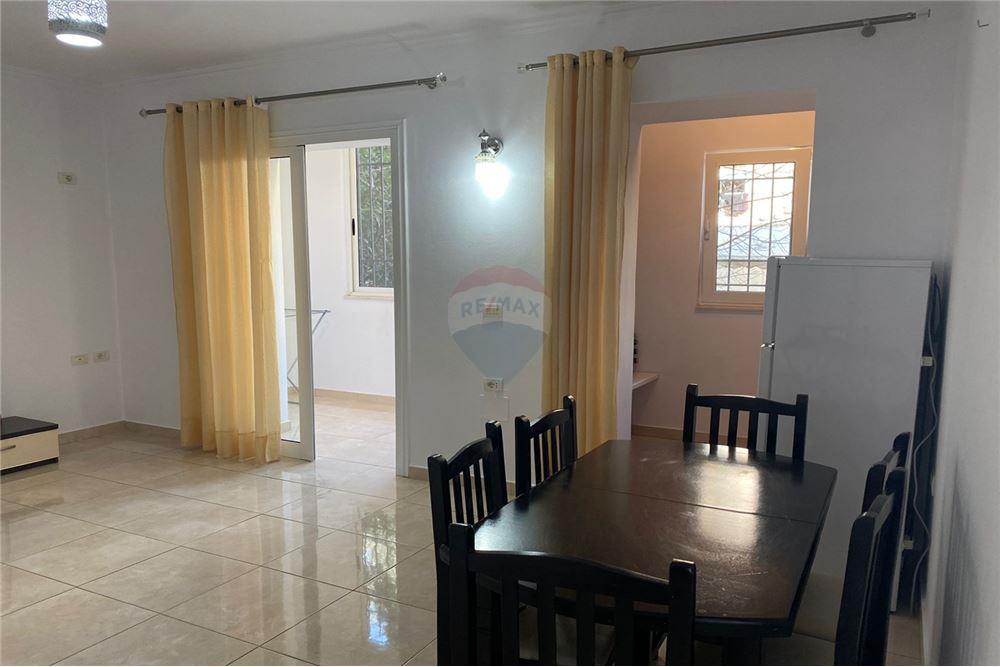 Jepet me qera apartament 1+1