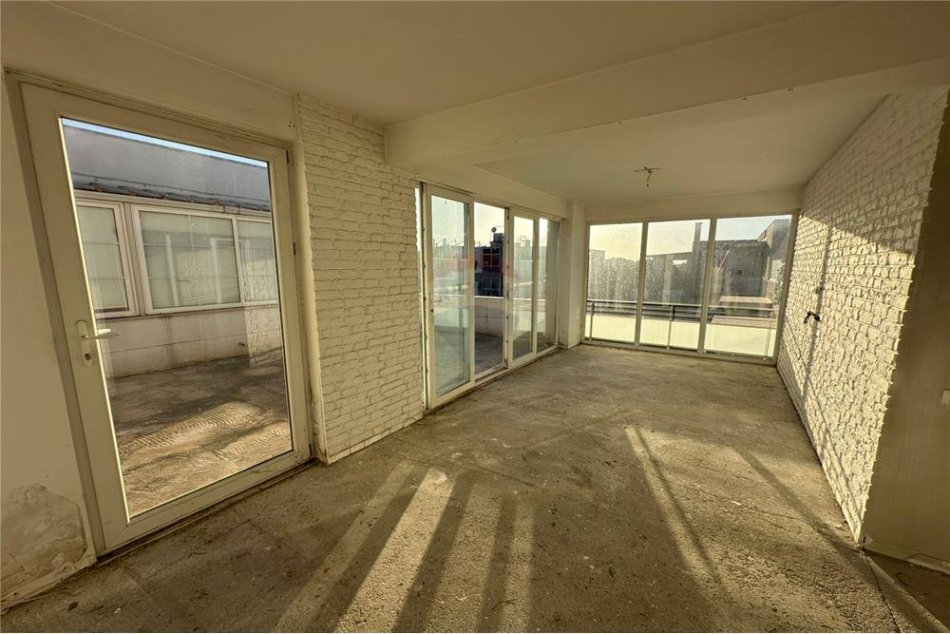 Tirane, shitet apartament 1+1+Aneks+Ballkon , 103 m² 109.000 € (Rruga Bedri Karapici)