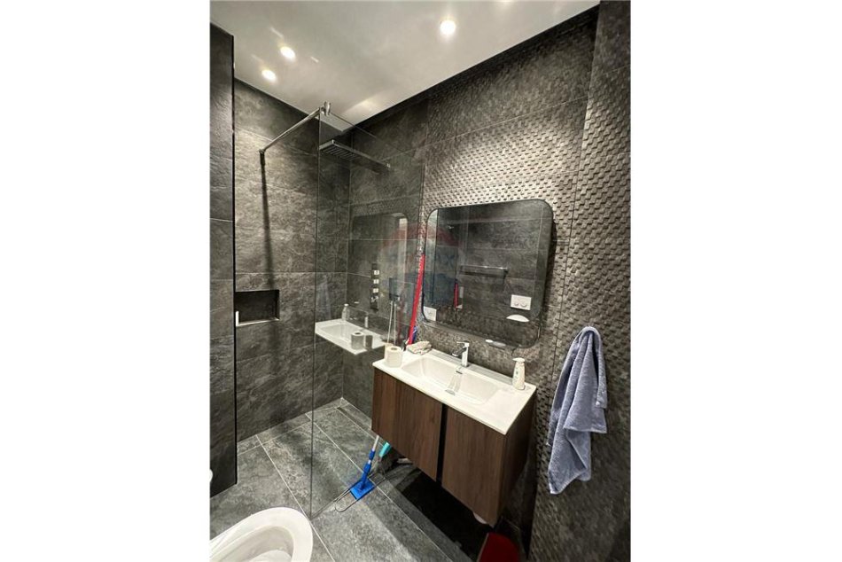 Tirane, shitet 2+1+Ballkon Kati 3, 100 m² 250.000 € (TEG, Rose Garden Residence)