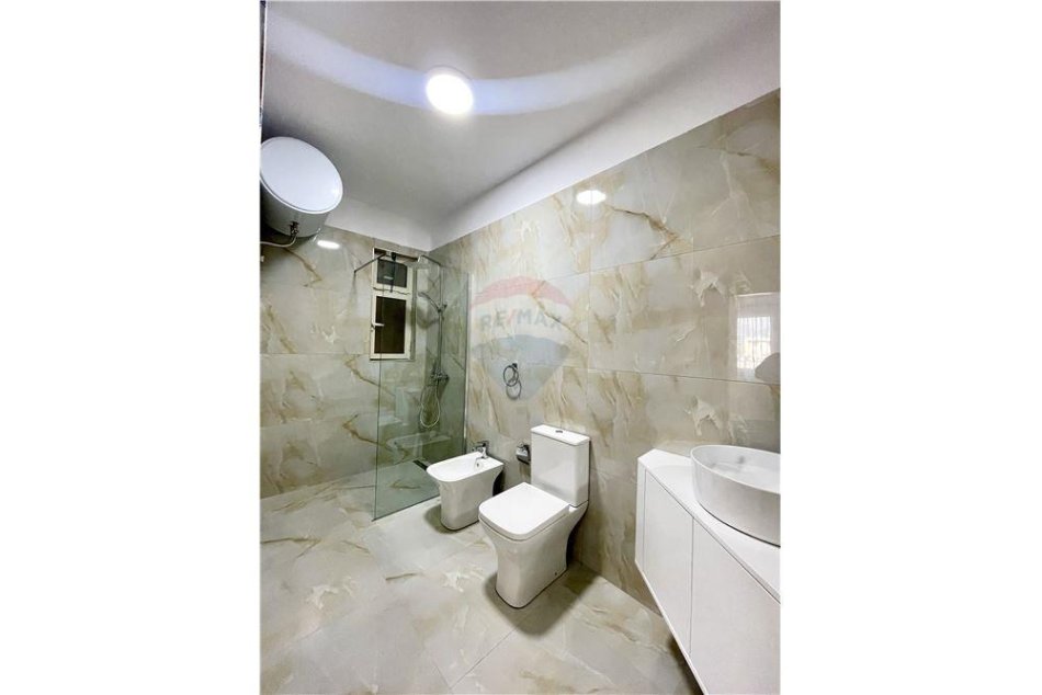 Tirane, jepet me qera apartament 2+1 Kati 6, 98 m² 1.200 € (Sami Frasheri)