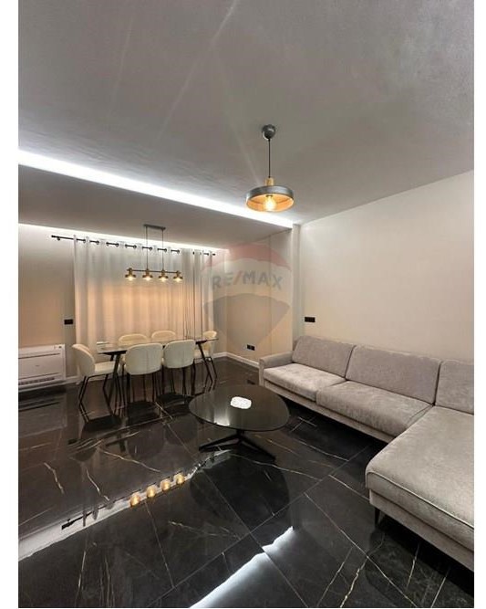 Tirane, jepet me qera apartament 1+1 Kati 3, 70 m² 550 € (kopshti zoologjik)