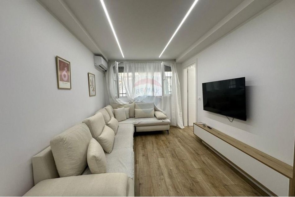 Tirane, jepet me qera apartament 1+1 , 55 m² 650 € (Shkolla Sabaudin Gabrani)