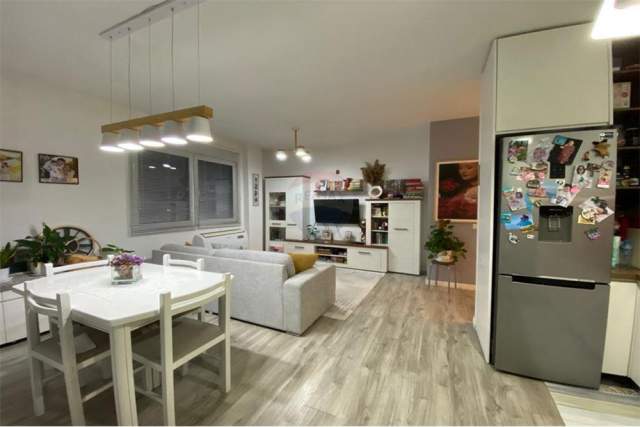 Tirane, jepet me qera apartament 2+1+A Kati 4, 100 m² 500 Euro (kopshti zoologjik)