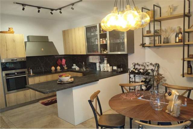 Tirane, shitet apartament 2+1+A+BLK Kati 3, 94 m² 260.000 Euro (Rr. Dritan Hoxha)