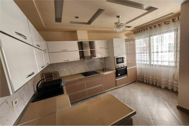 Tirane, shitet apartament 2+1+A+BLK Kati 3, 104 m² 119.000 Euro (Yzberisht)