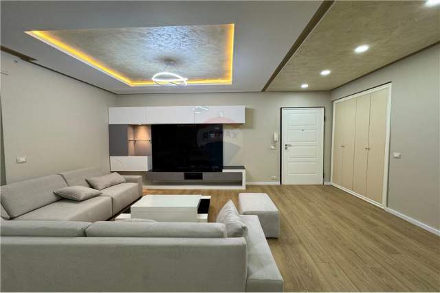 Tirane, shitet apartament 3+1+A+BLK Kati 2, 135 m² 192.000 Euro (Komuna Parisit ish Eleonora)