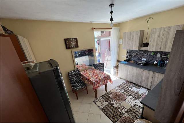 Tirane, shitet apartament 2+1+A+BLK Kati 5, 90 m² 75.000 Euro (Pallatet Cabej)