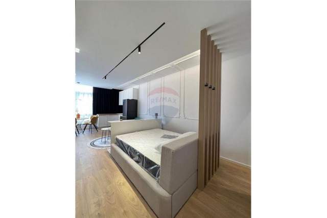 Tirane, shitet garsonier 1+1 Kati 2, 34 m² 75.000 Euro (Komuna Parisit)