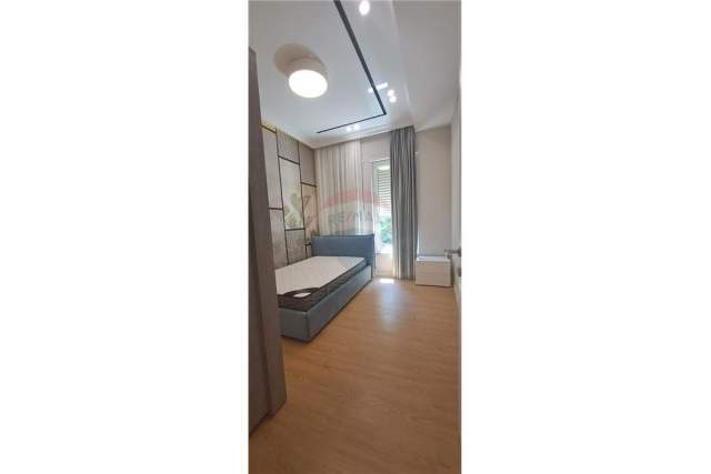 Tirane, jepet me qera apartament 2+1+A+BLK Kati 2, 100 m² 1.200 Euro (prane Teg)
