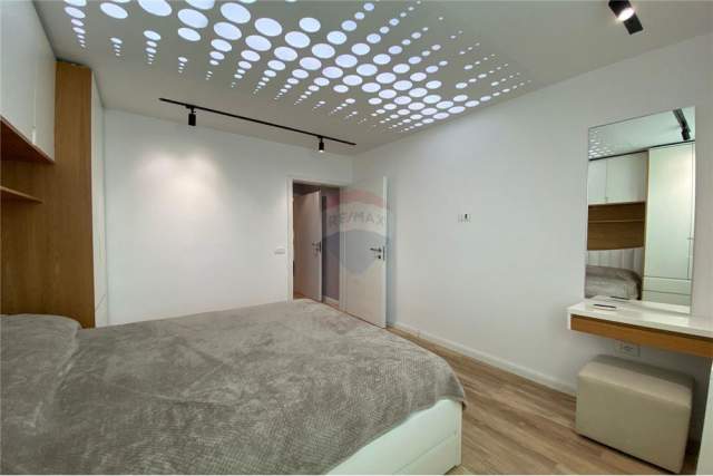 Tirane, jepet me qera apartament 1+1+A Kati 3, 78 m² 700 Euro (Rr. Siri Kodra)