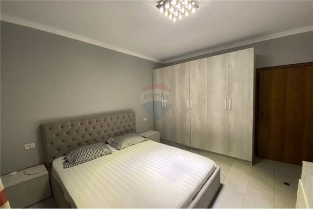 Tirane, shes Vile 3+1+A+BLK Kati 2, 115 m² 160.000 Euro (Selite)