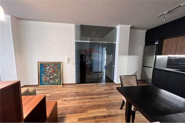 Tirane, jepet me qera apartament 2+1+A+BLK Kati 3, 100 m² 800 Euro (Perlat Rexhepi)