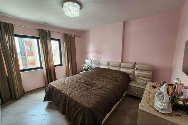 Tirane, shitet apartament 2+1+A+BLK Kati 3, 104 m² 119.000 Euro (Yzberisht)