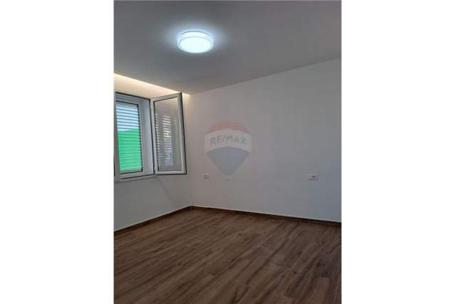 Tirane, shitet apartament 2+1+A 60 m² 105.000 Euro (Rr. Muhamet Gjollesha)